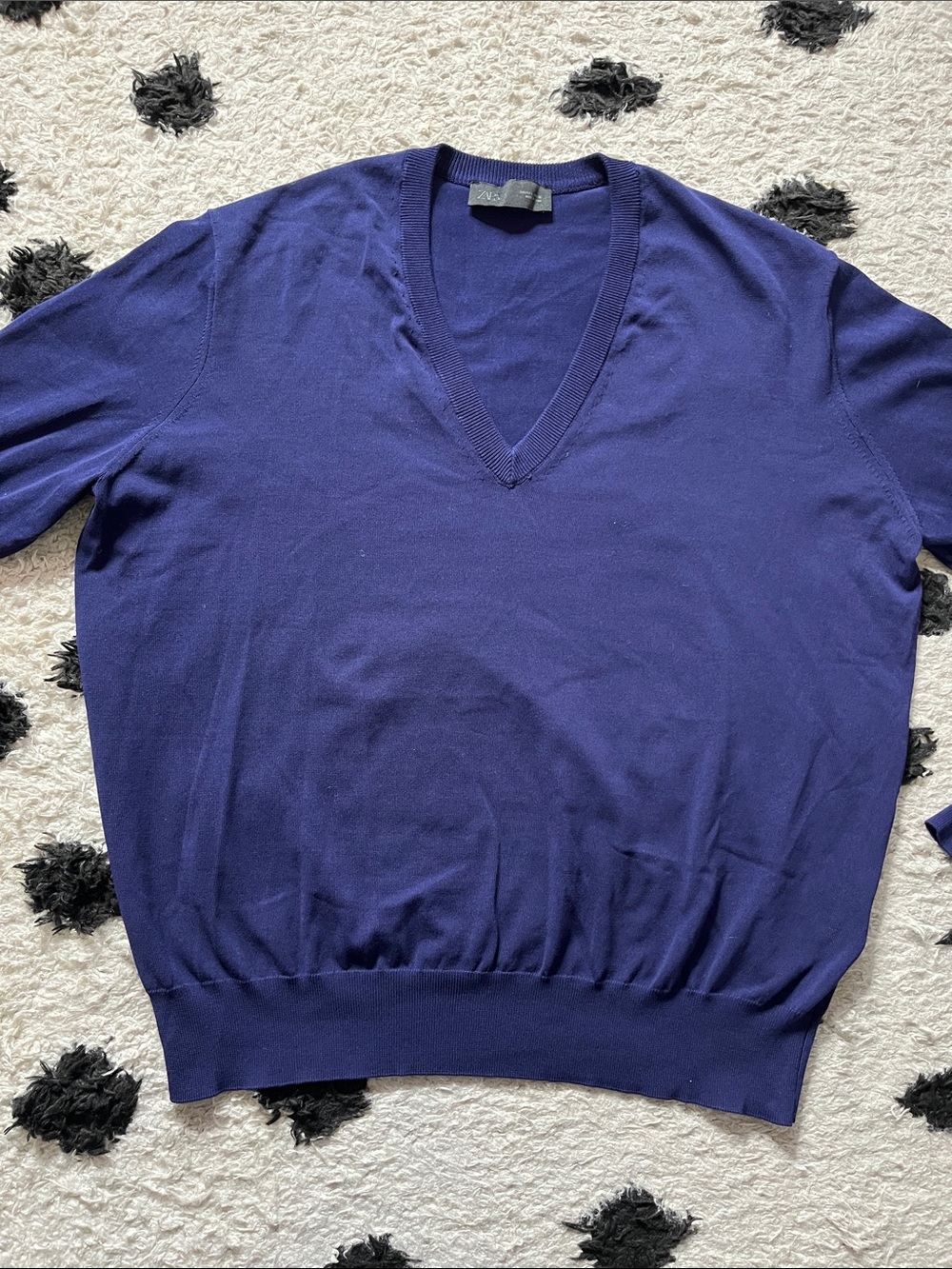 Zara Size Large V-Neck Sweater Blue